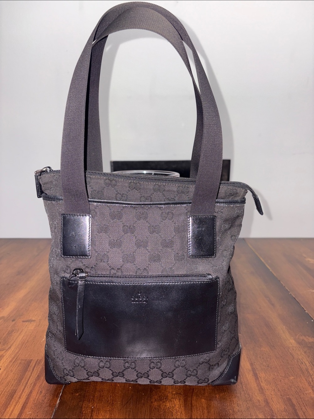 GUCCI DenimTote Bag Shoulder Bag Black GG canvas/leather GG. In GUC Authentic.